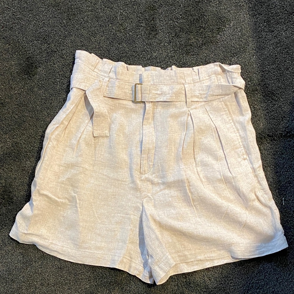 Banana Republic High-Waist Paperbag Shorts in Cream
